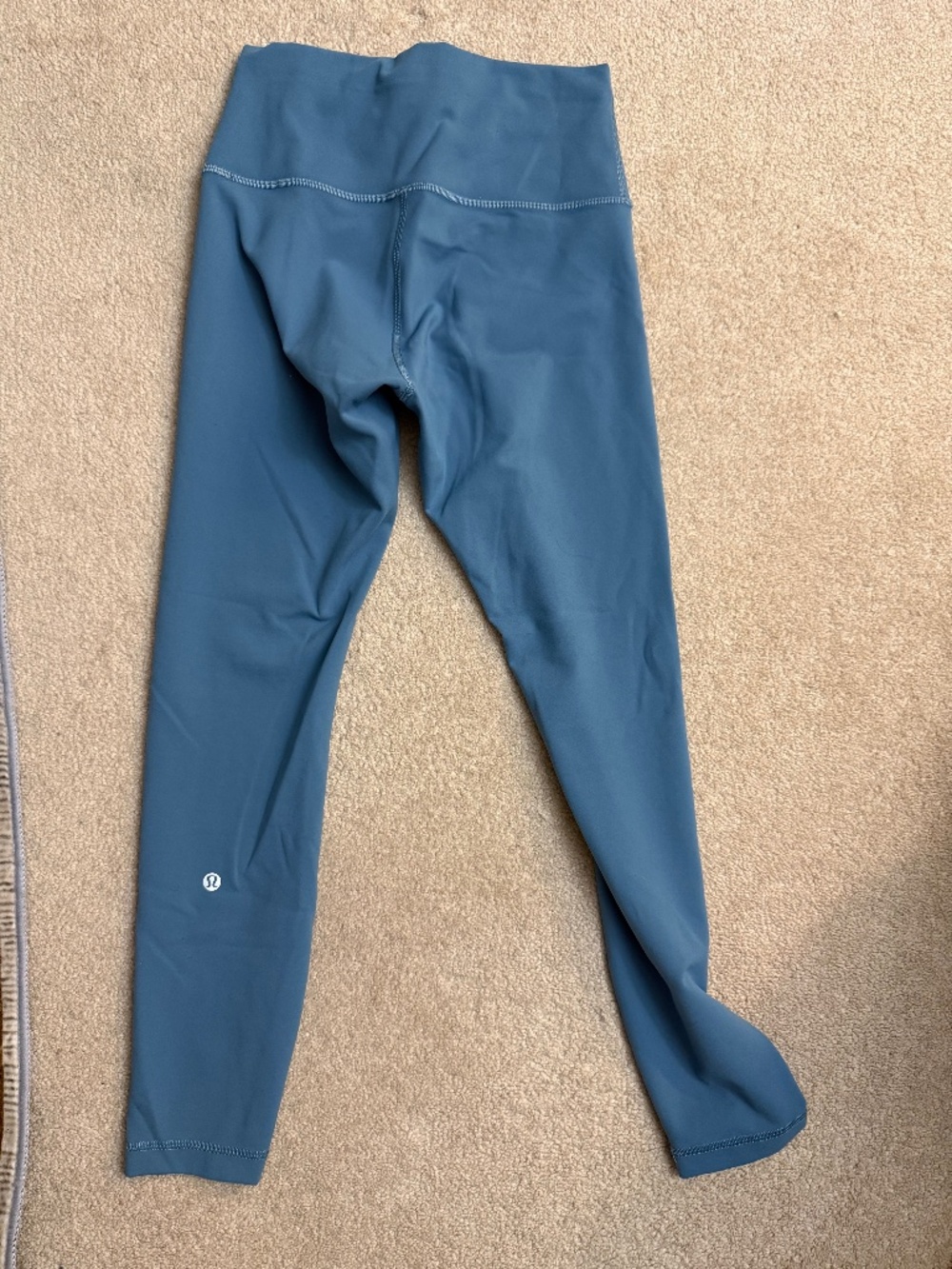Lululemon legging size 6